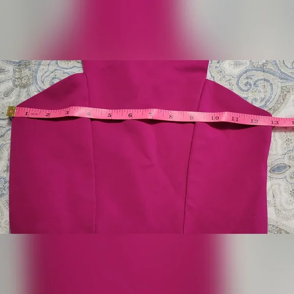 Express Crop Tee - Picture 9 of 10